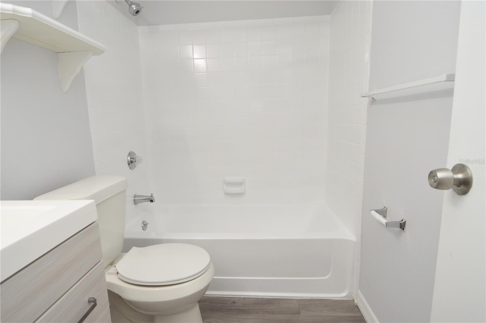 THE GRAND RESERVE CONDO - Residential Lease