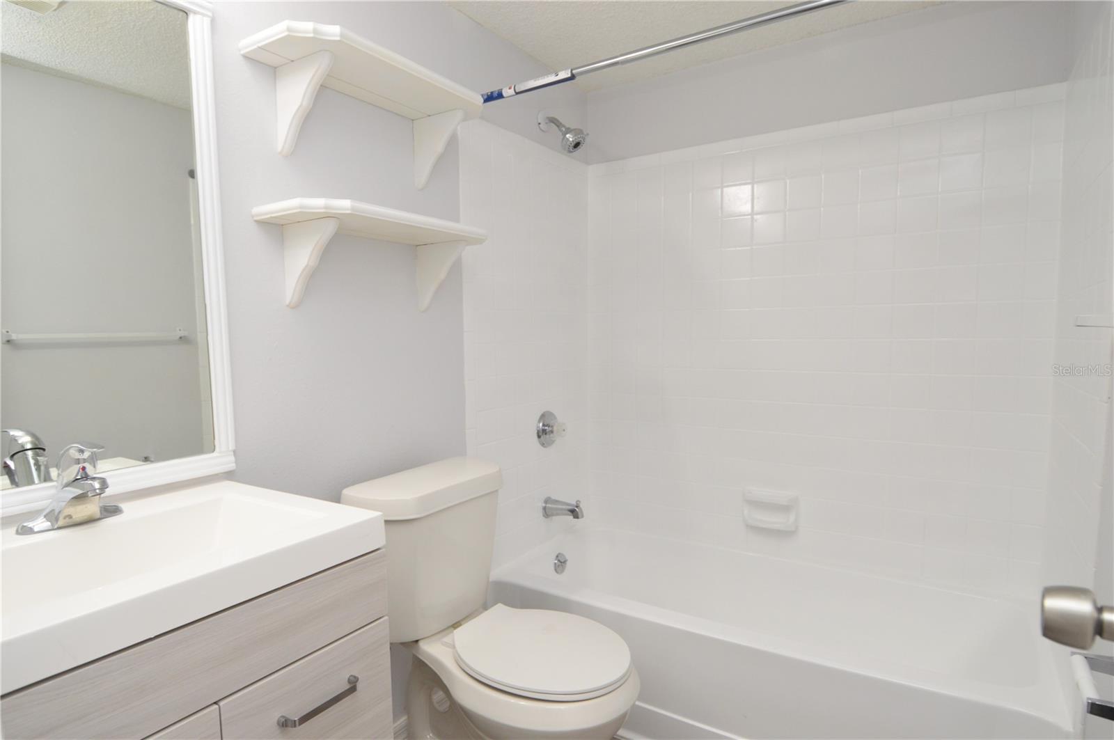 THE GRAND RESERVE CONDO - Residential Lease