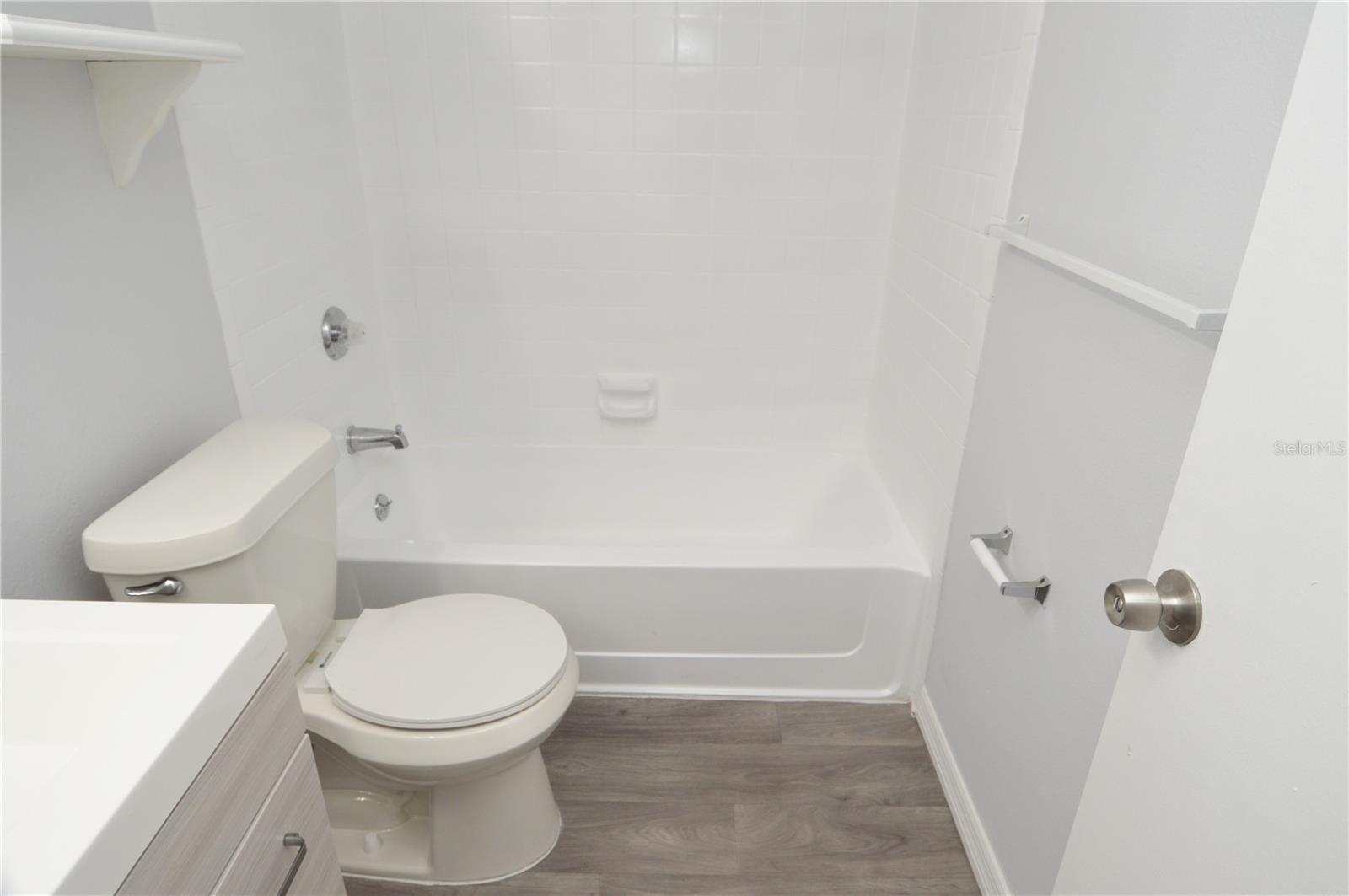 THE GRAND RESERVE CONDO - Residential Lease