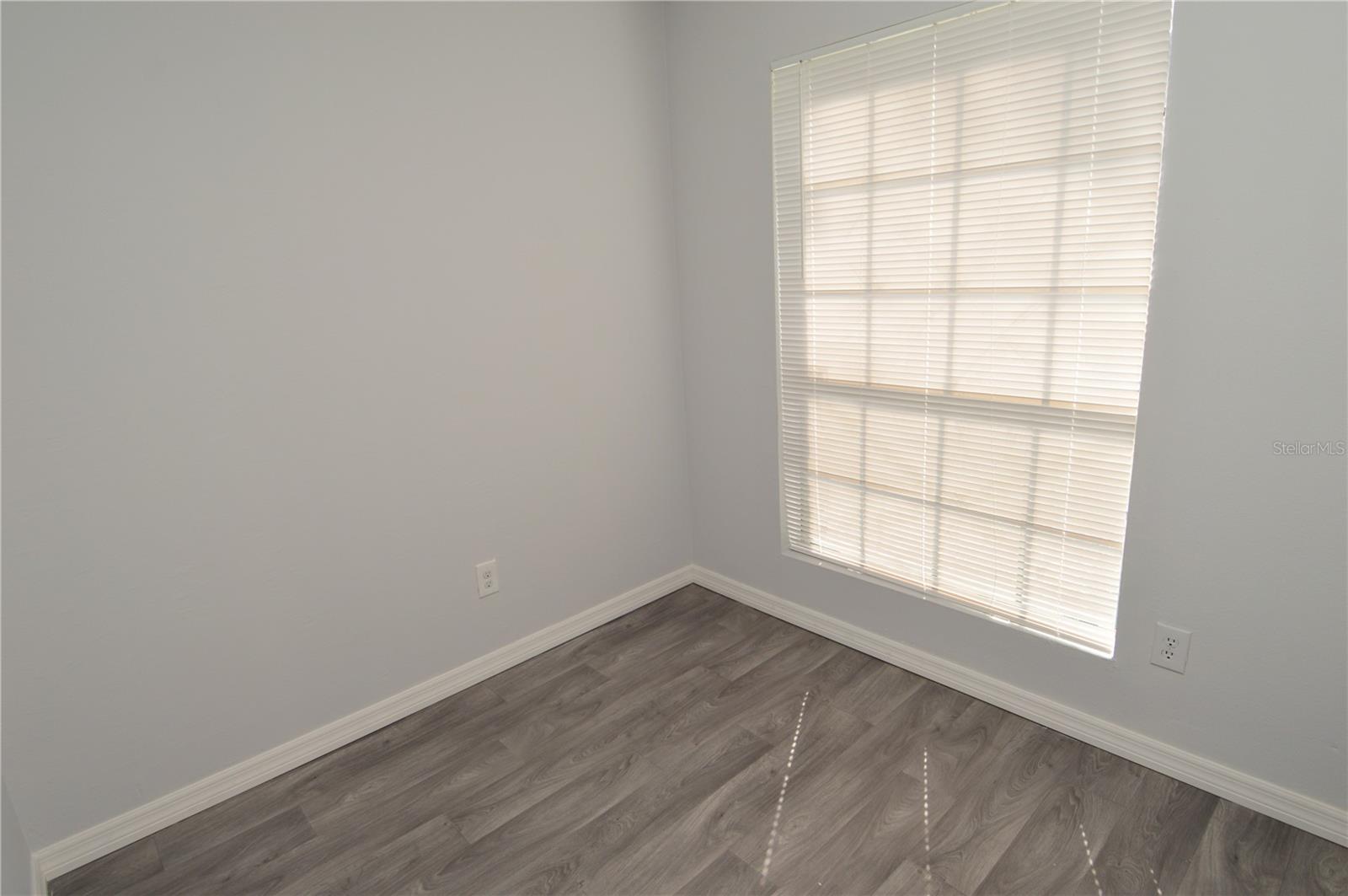 THE GRAND RESERVE CONDO - Residential Lease