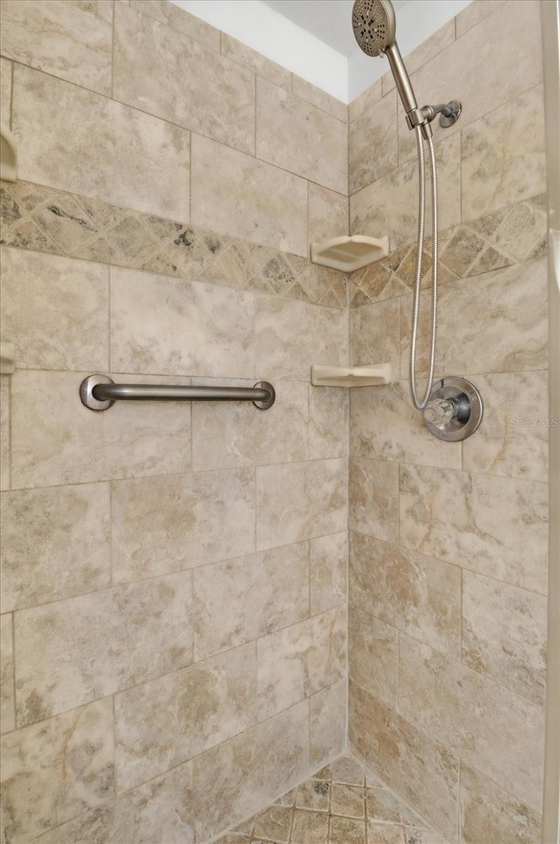 SILVER OAKS - Residential