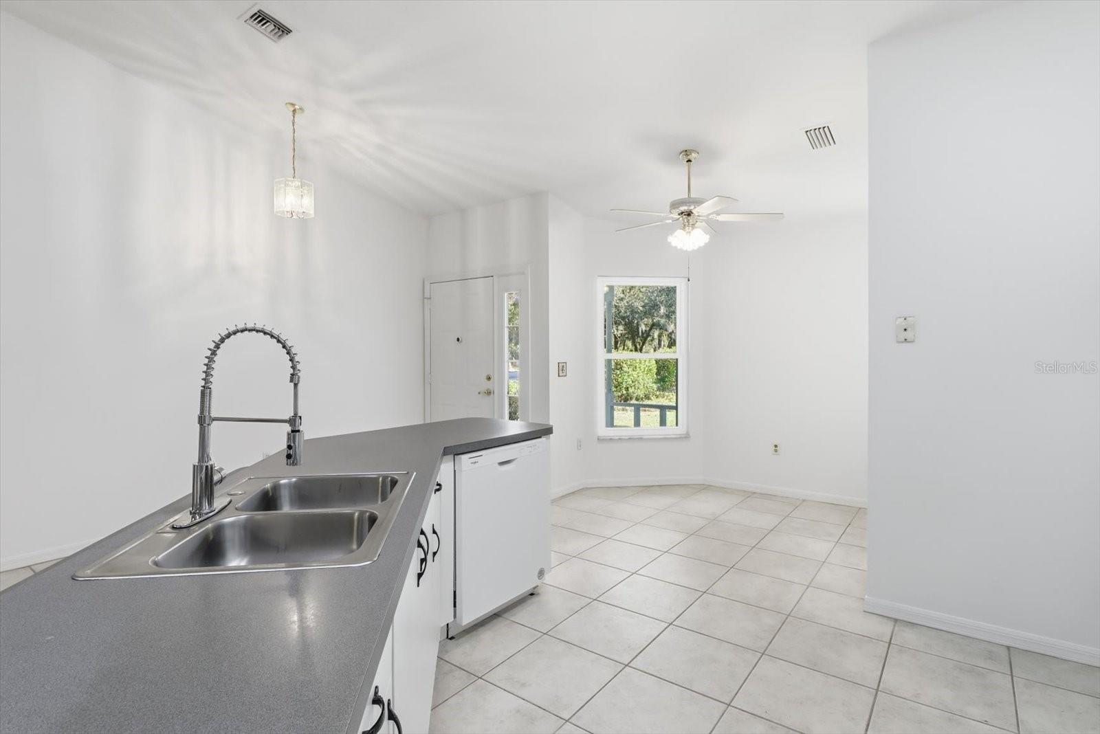 SILVER OAKS - Residential