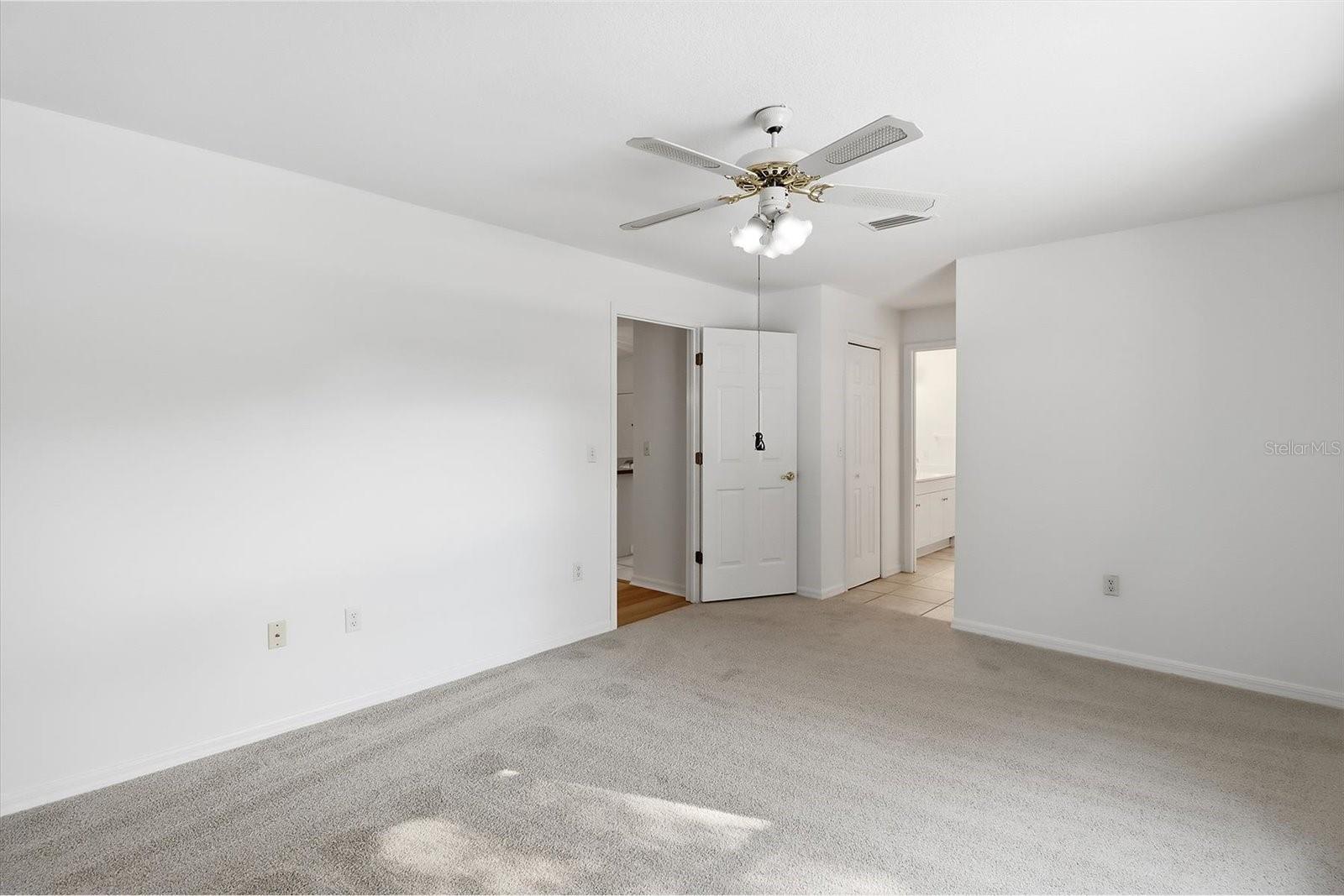 SILVER OAKS - Residential