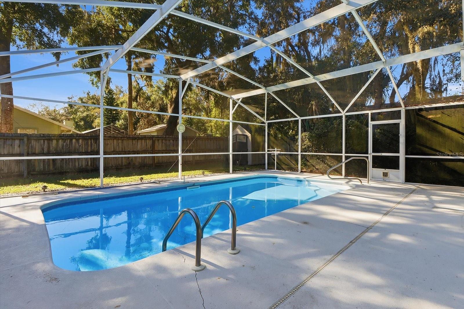 SILVER OAKS - Residential