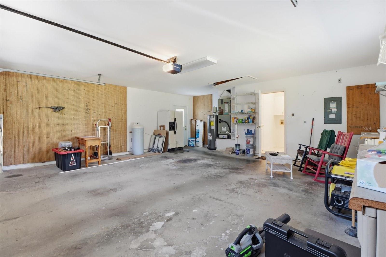 SILVER OAKS - Residential