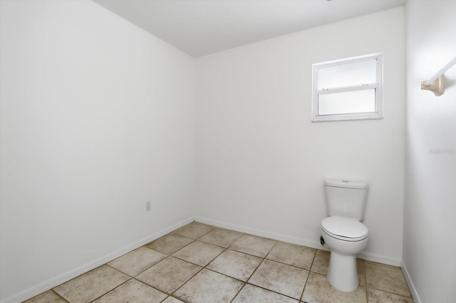 SILVER OAKS - Residential