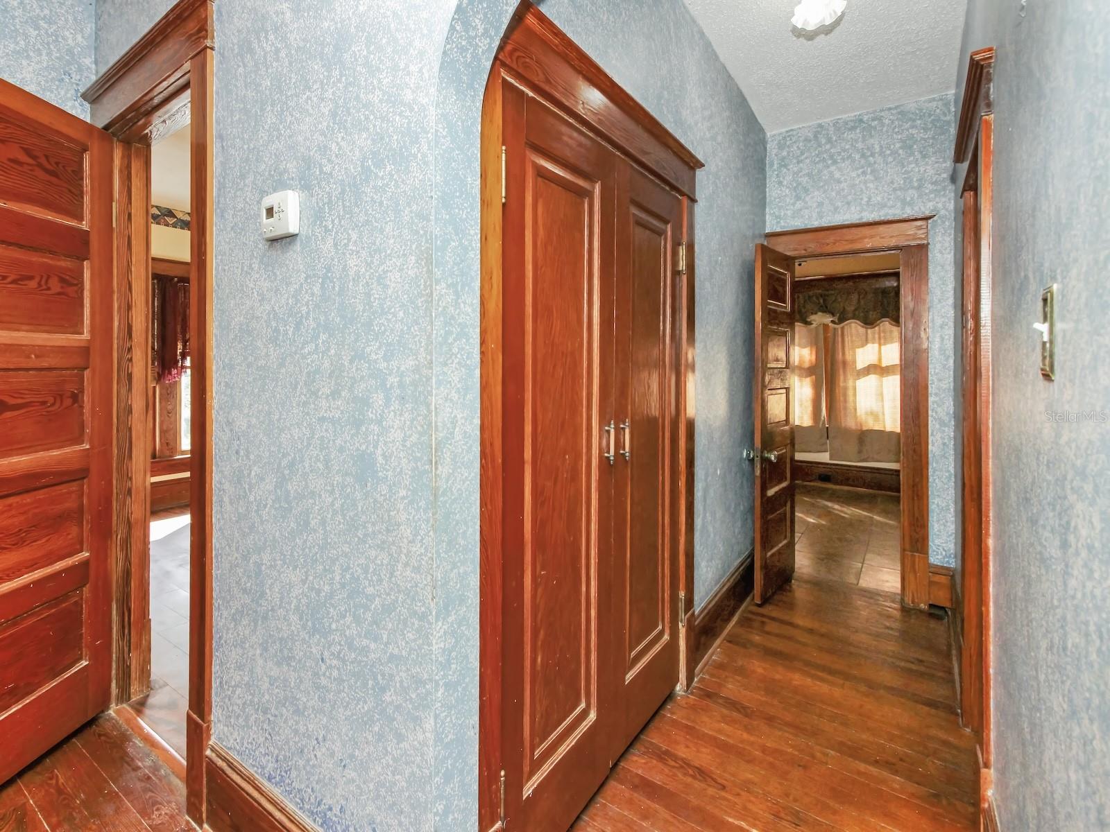 GARNERS ADD TO MARKHAM PARK HEIGHTS - Residential