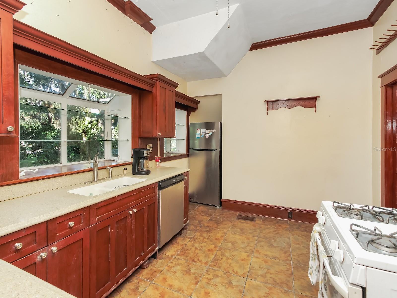 GARNERS ADD TO MARKHAM PARK HEIGHTS - Residential