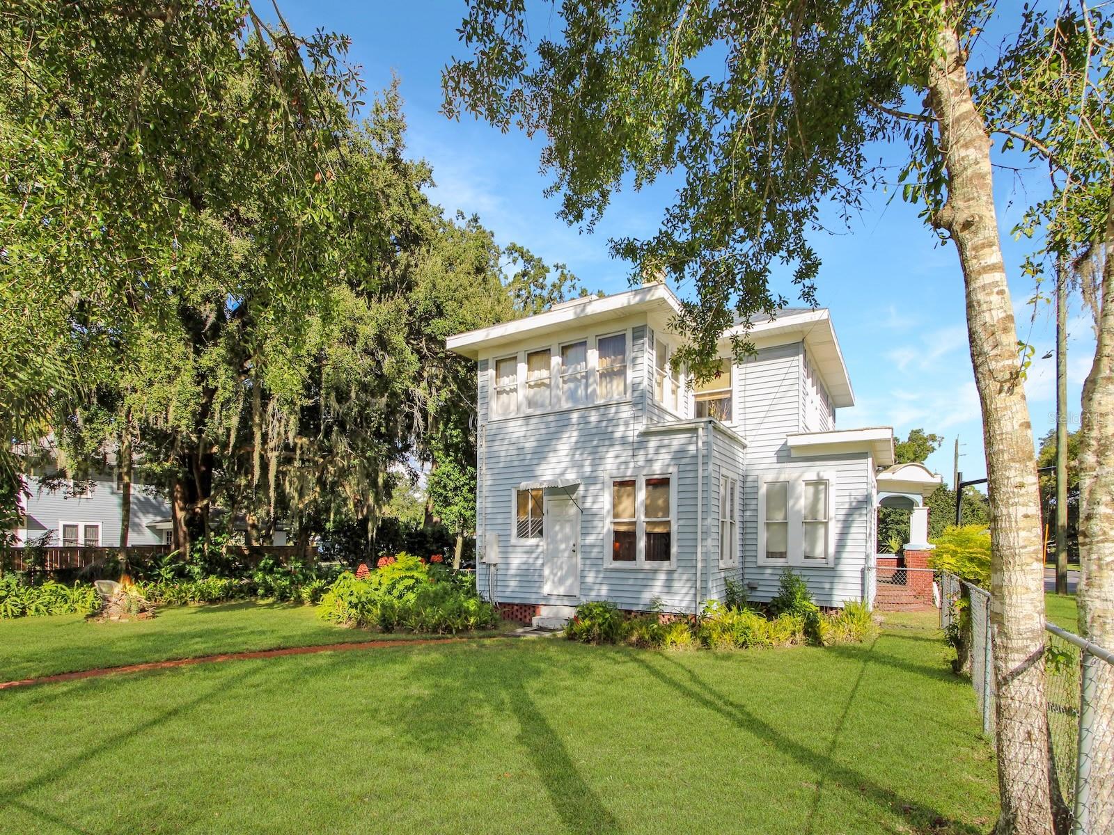 GARNERS ADD TO MARKHAM PARK HEIGHTS - Residential