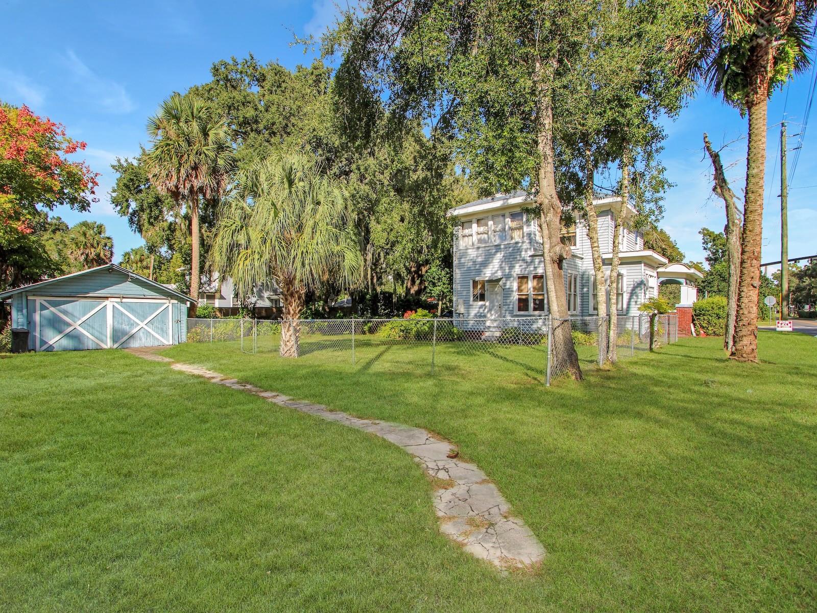 GARNERS ADD TO MARKHAM PARK HEIGHTS - Residential