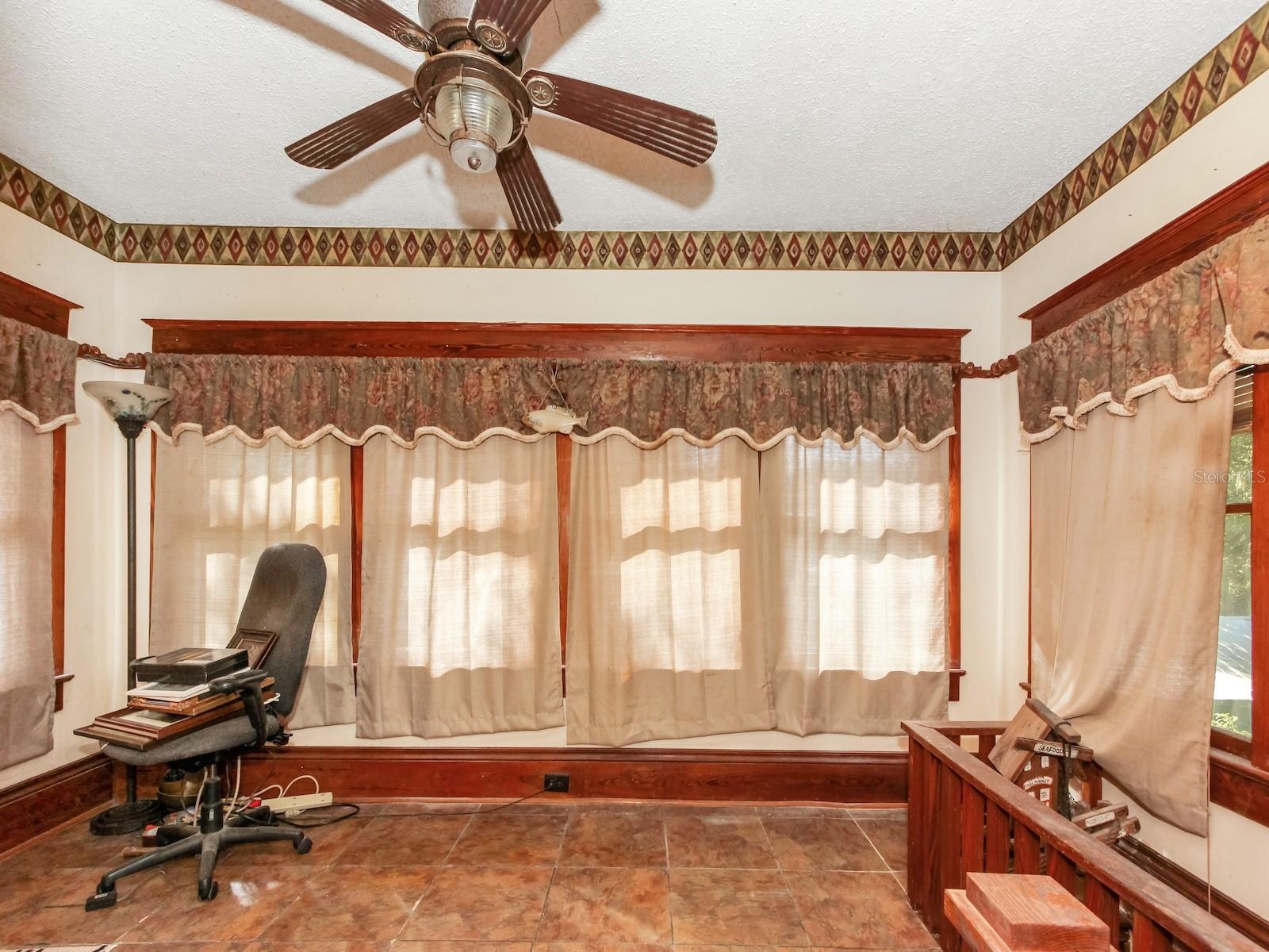 GARNERS ADD TO MARKHAM PARK HEIGHTS - Residential