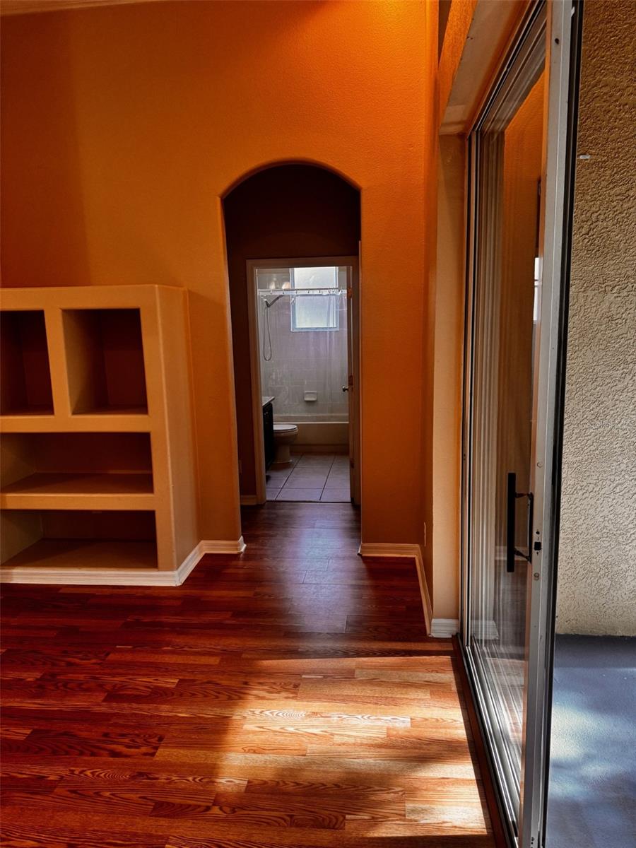 HIDDEN OAKS PLACE - Residential Lease