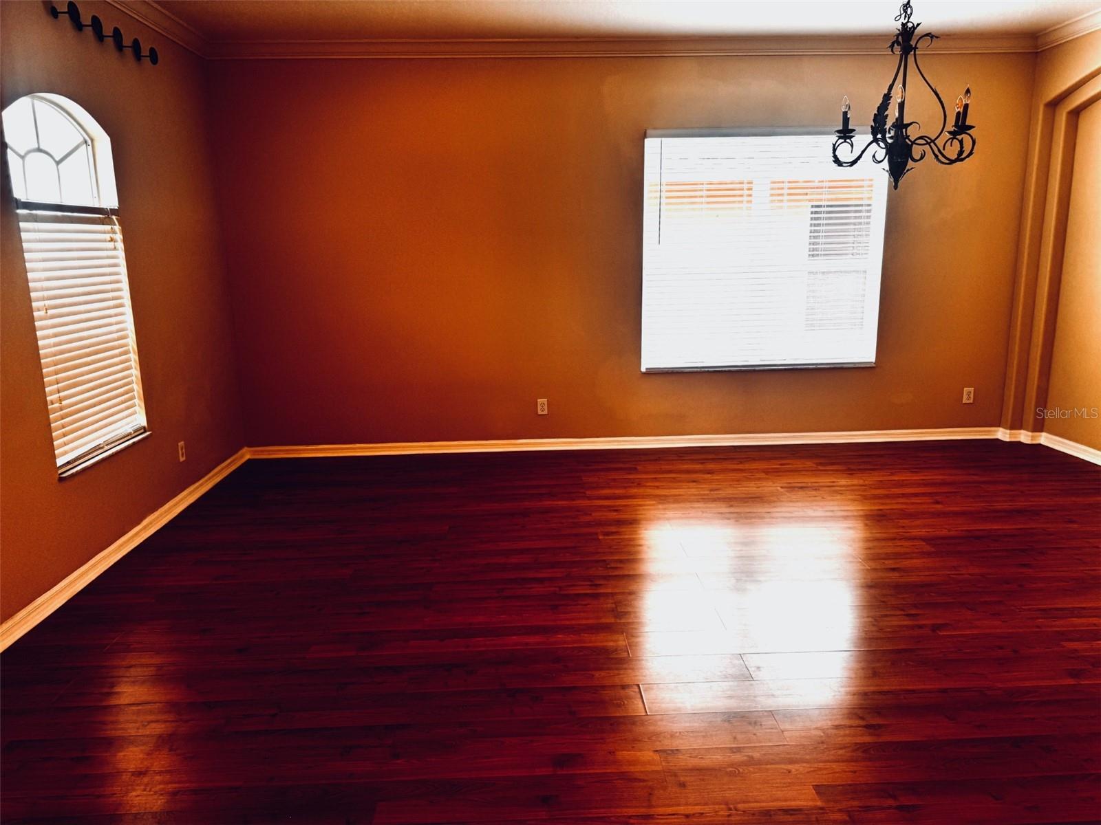 HIDDEN OAKS PLACE - Residential Lease