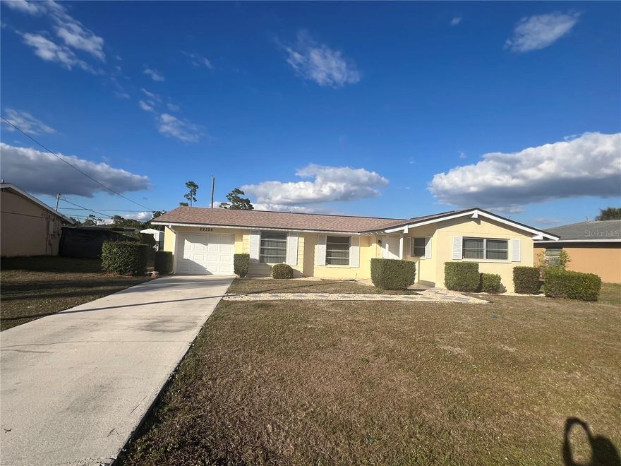 **ANNUAL** UPDATED 2/2 HOME WITH A SPACIOUS BACKYARD AVAILABLE NOW** Recently updated home with LARGE screened lanai in the heart of Port Charlotte. The home also features nice kitchen appliances, granite counter tops, and all tile flooring throughout. Washer/Dryer included. Schedule appointment for showing TODAY!