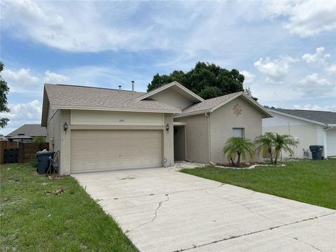 A home in WINTER HAVEN