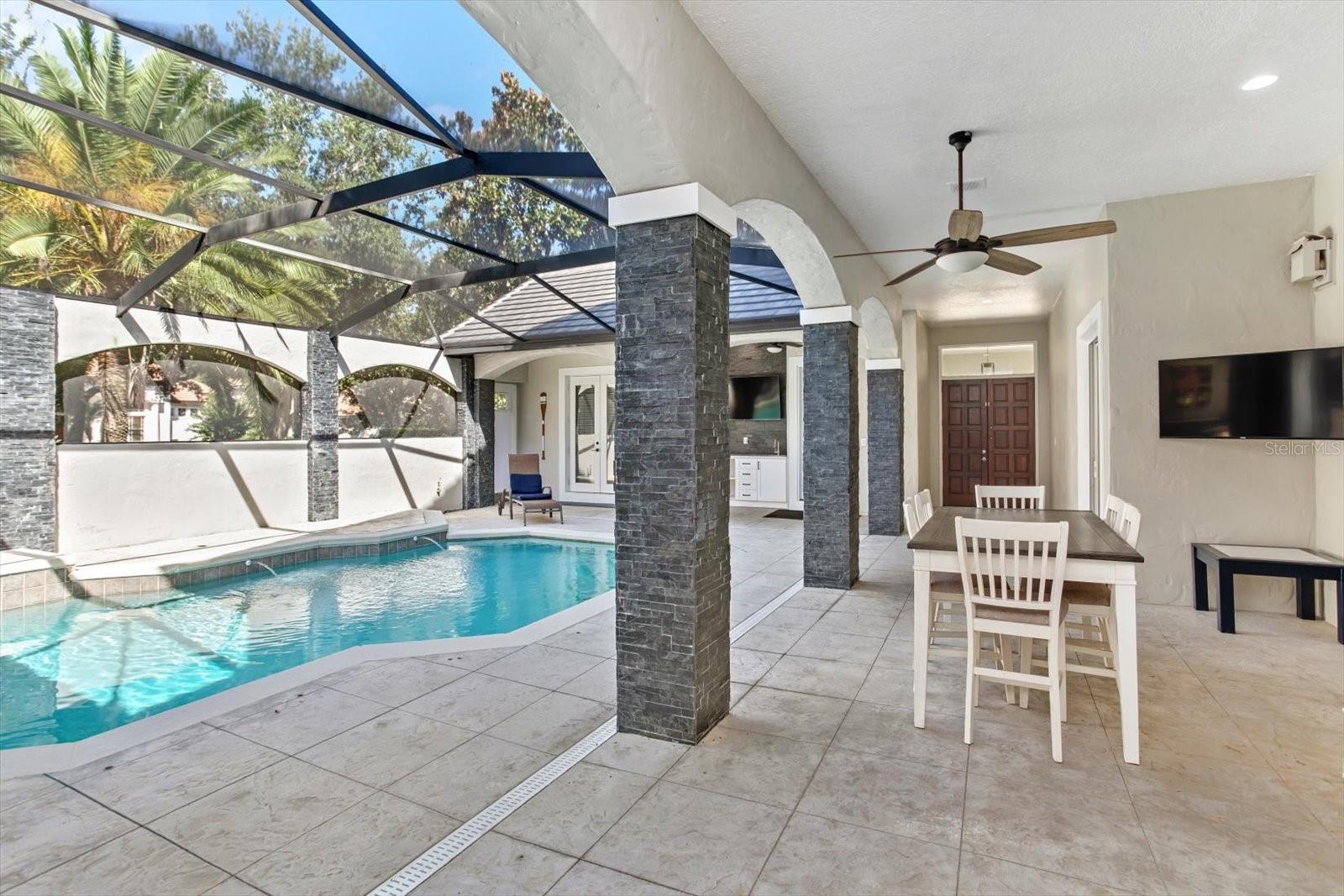 KEENES POINTE - Residential