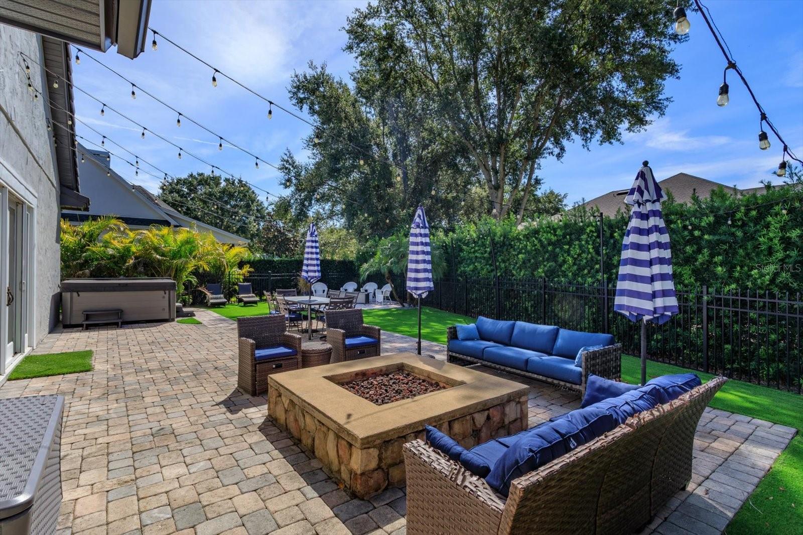 KEENES POINTE - Residential
