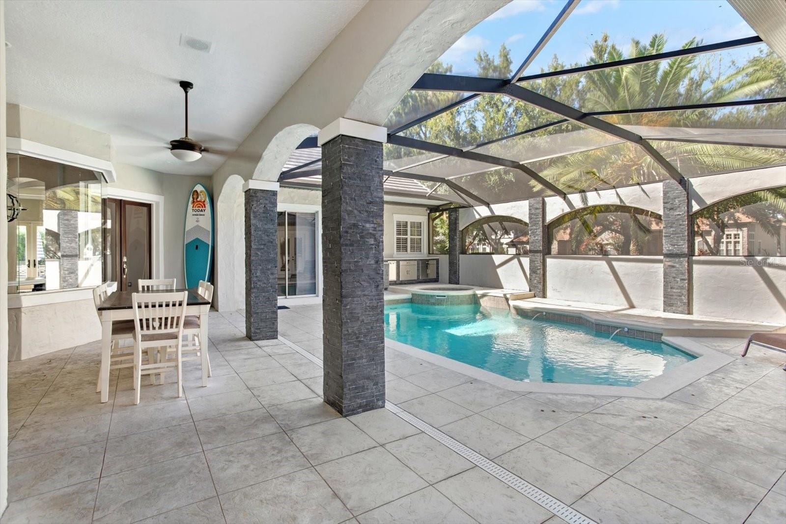 KEENES POINTE - Residential