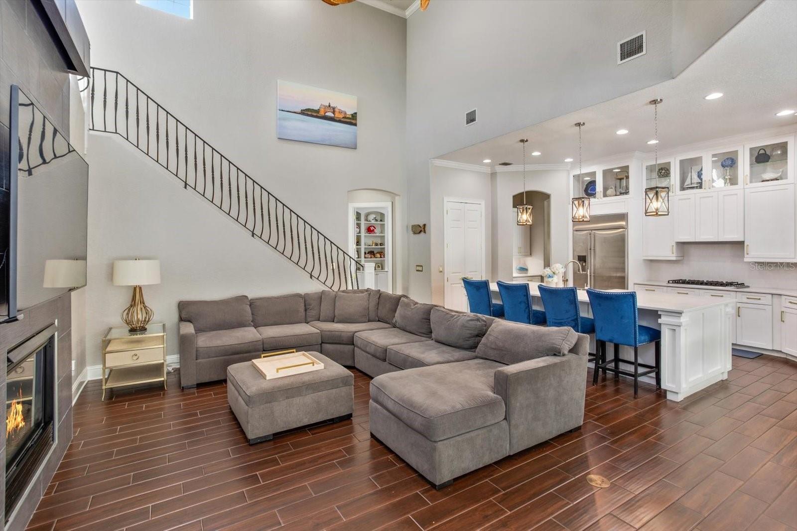KEENES POINTE - Residential