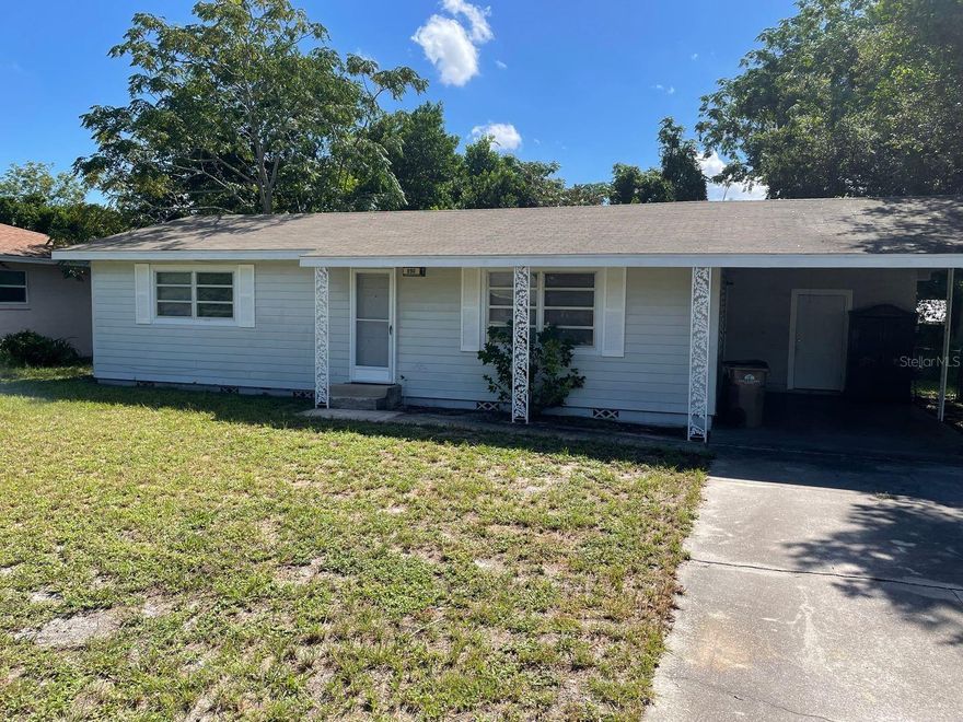 2 Br 1 Bath Home in convenient area of Mount Dora. Fully fenced yard. Washer and dryer included in seperate room off carport.