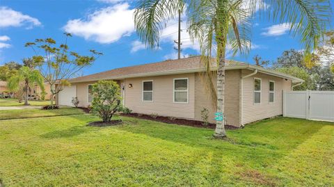 A home in LAKELAND