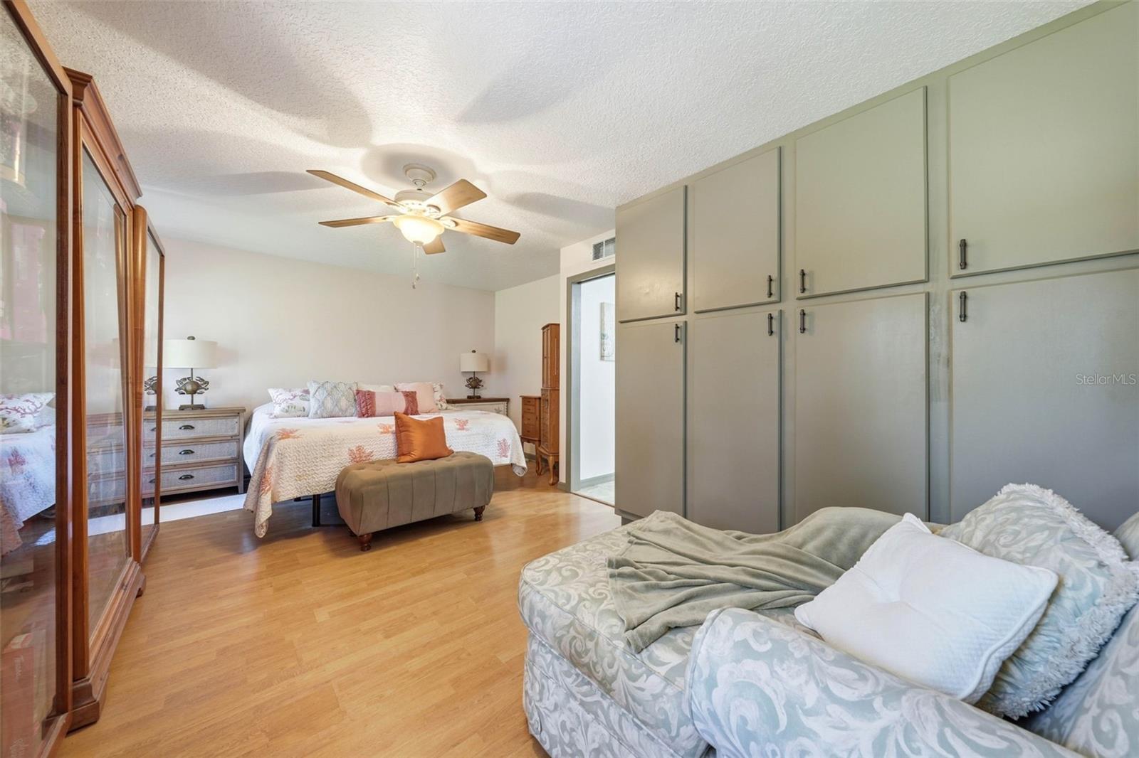 MOUNT PLEASANT - Residential