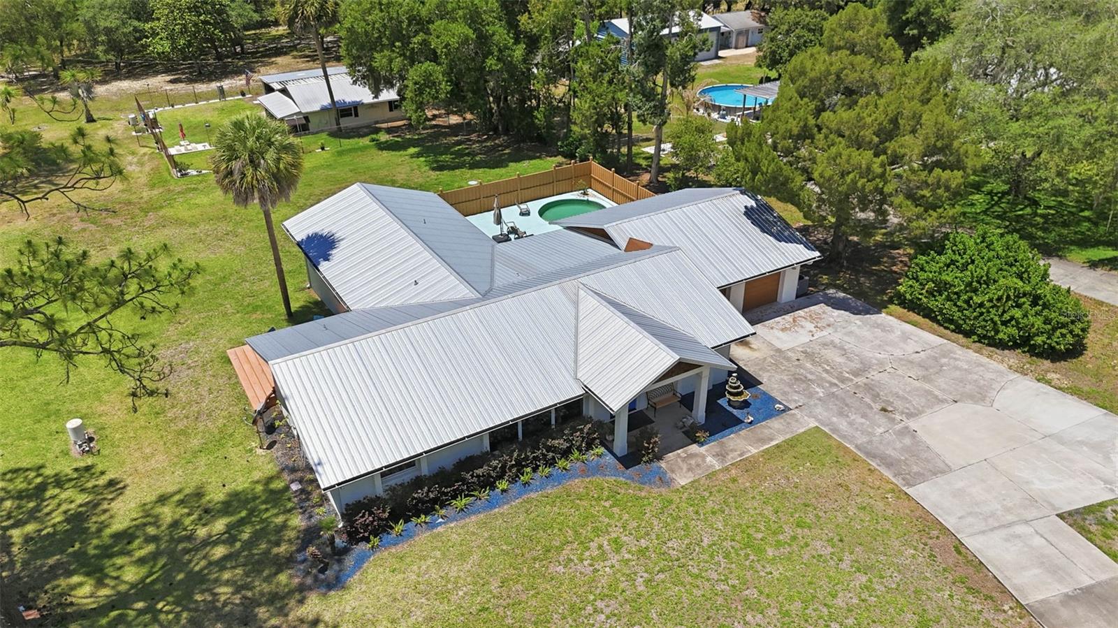 MOUNT PLEASANT - Residential