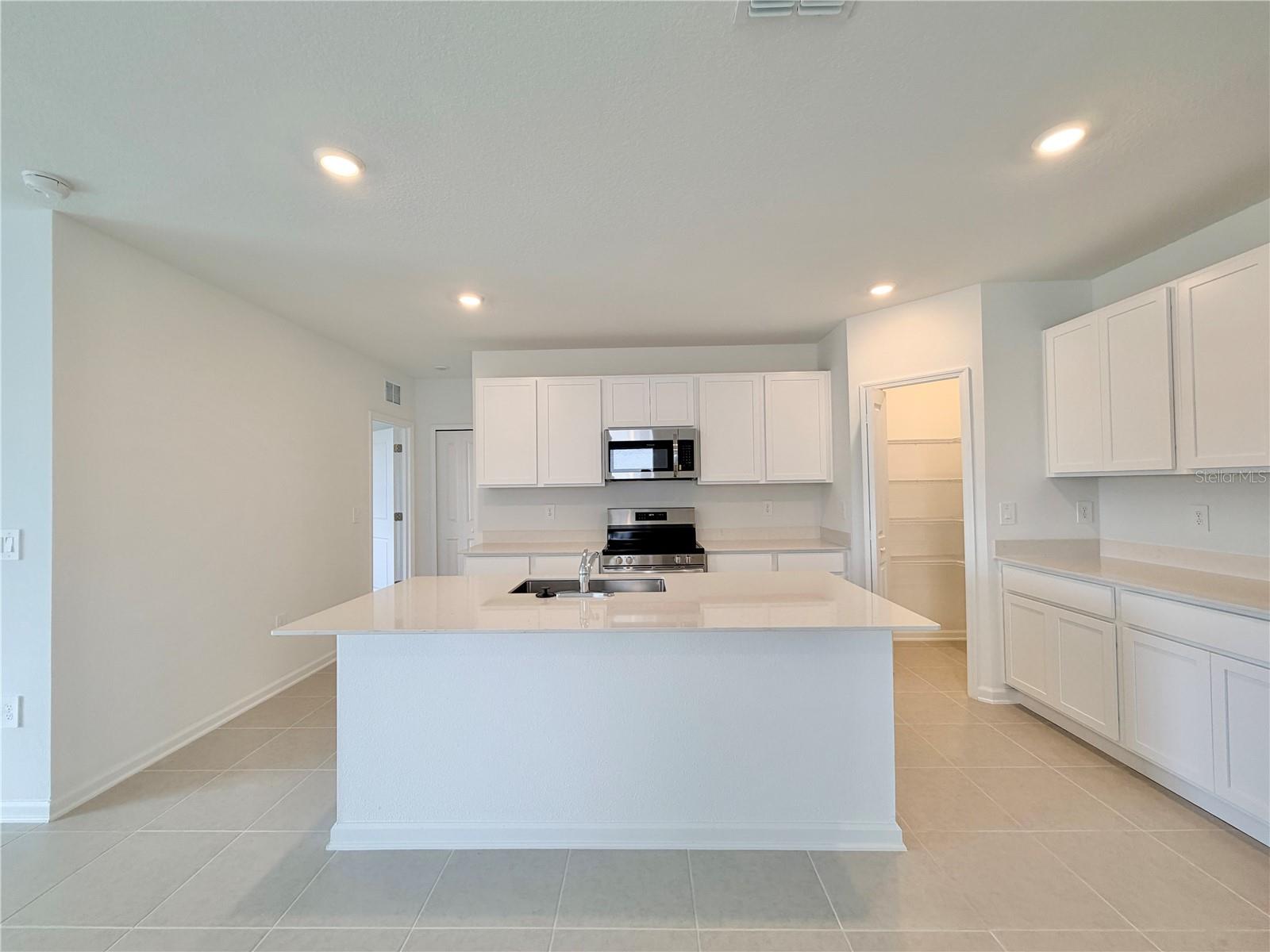 HUNT CLUB/LK WALES PH 1 - Residential Lease