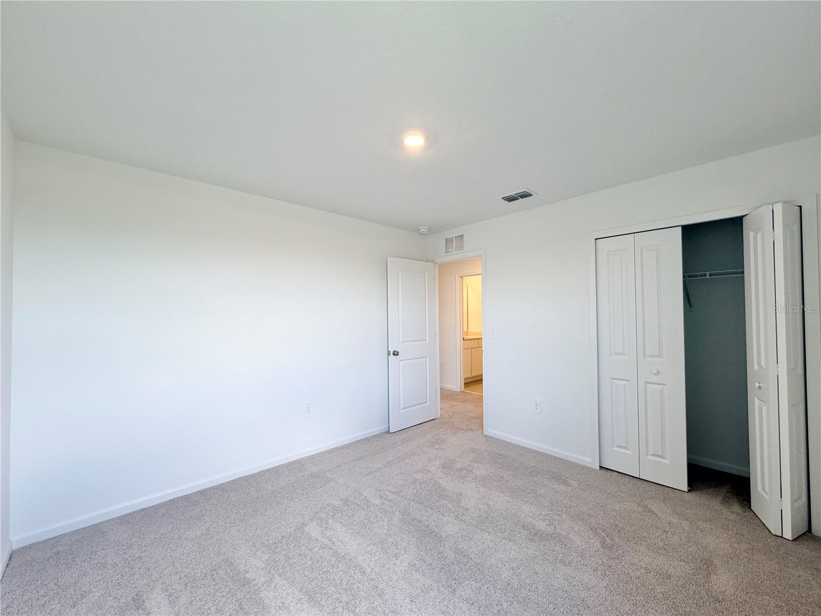 HUNT CLUB/LK WALES PH 1 - Residential Lease