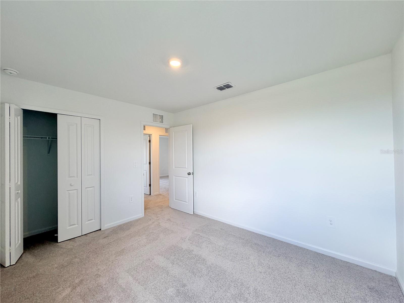 HUNT CLUB/LK WALES PH 1 - Residential Lease