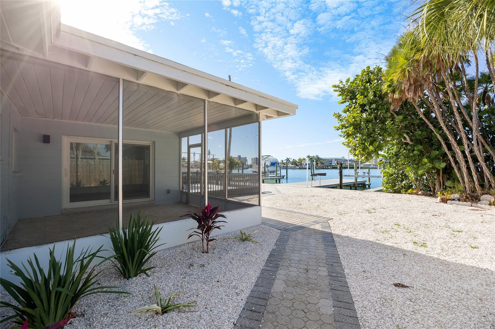 MADEIRA SHORES 1ST ADD - Residential