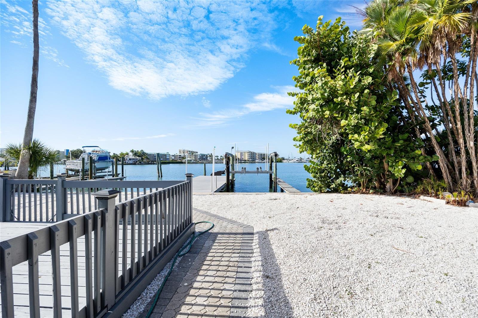 MADEIRA SHORES 1ST ADD - Residential