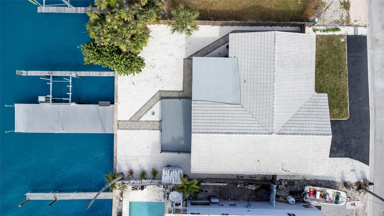 MADEIRA SHORES 1ST ADD - Residential