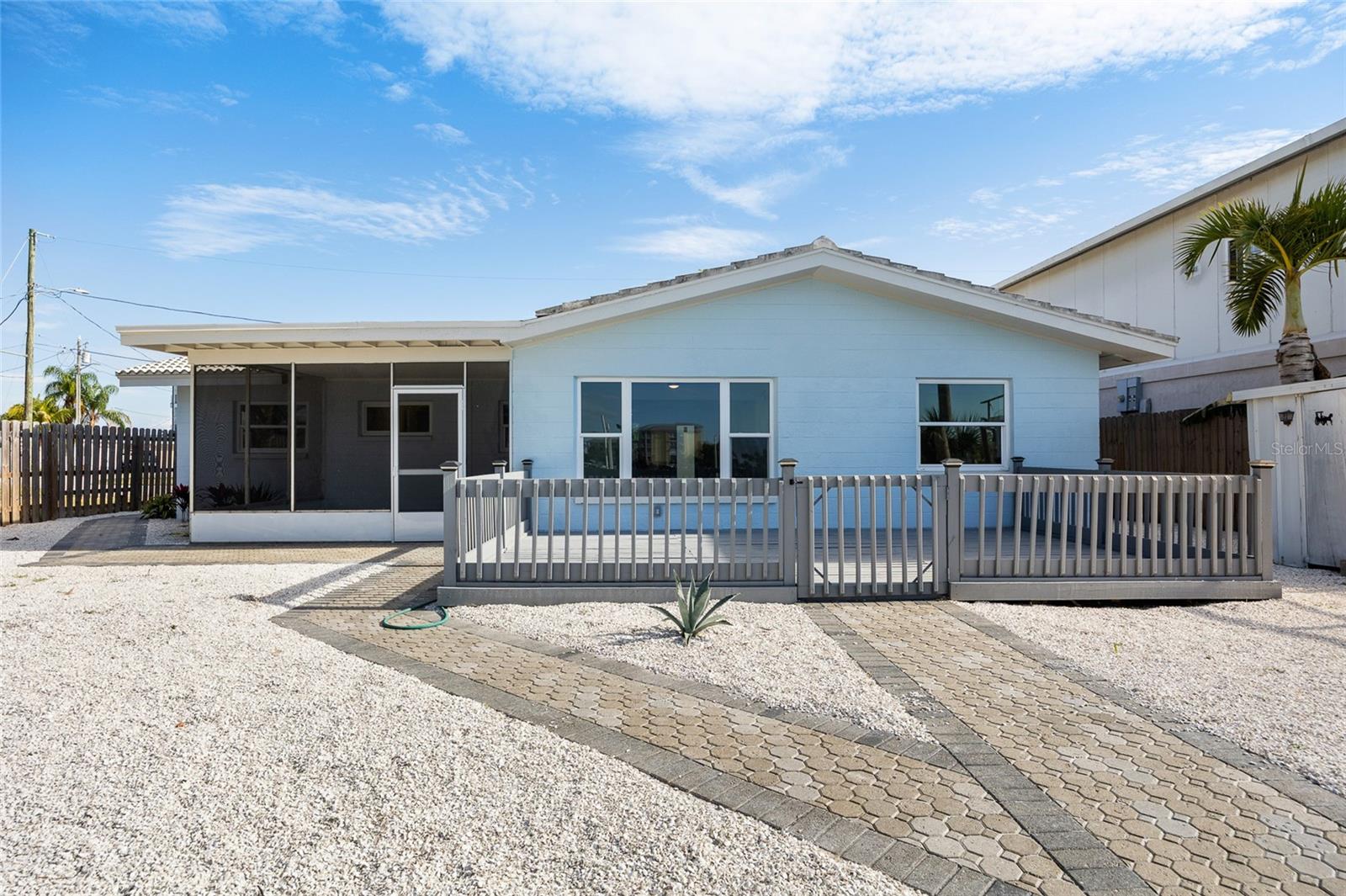 MADEIRA SHORES 1ST ADD - Residential