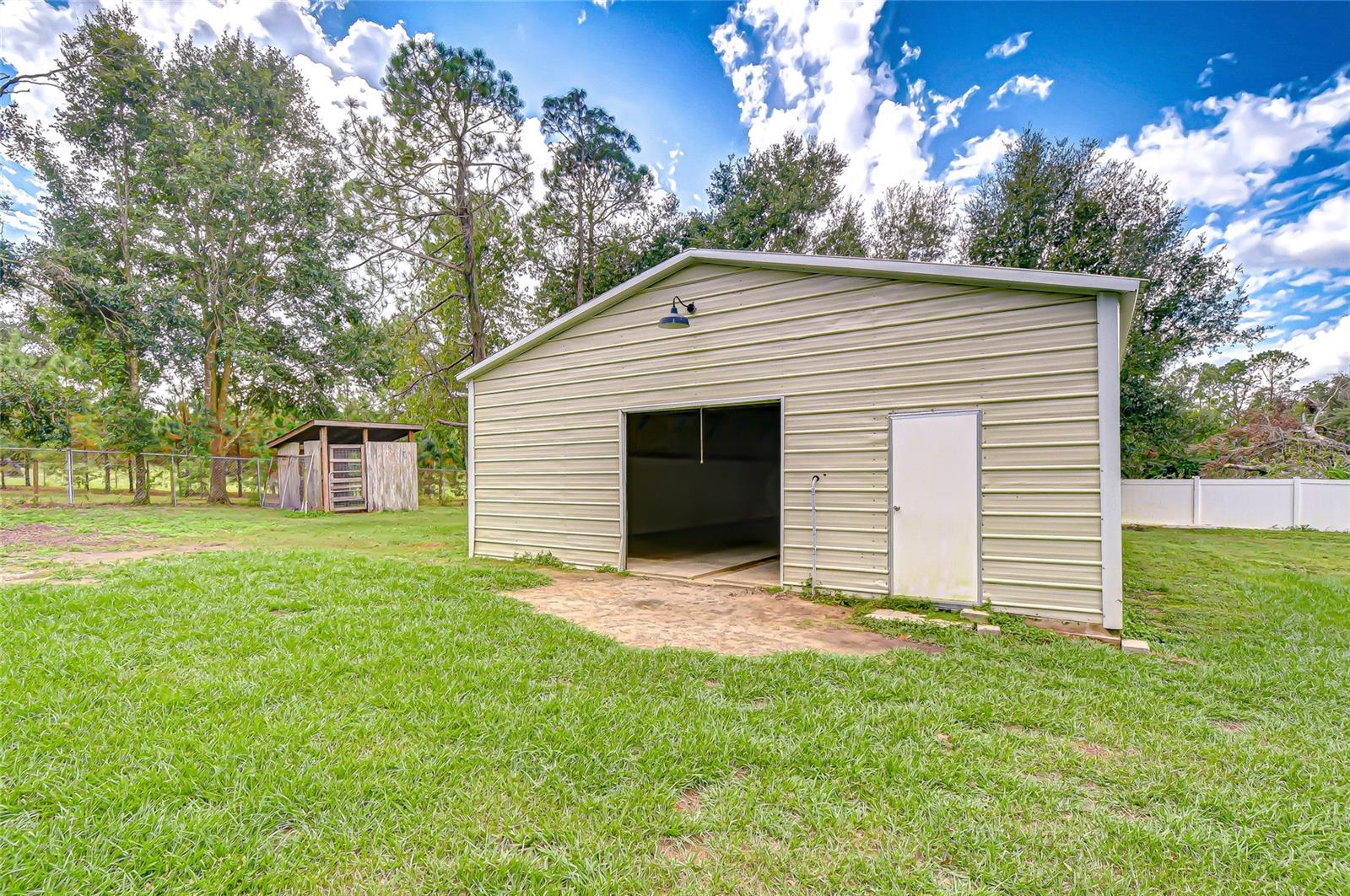 ACREAGE - Residential