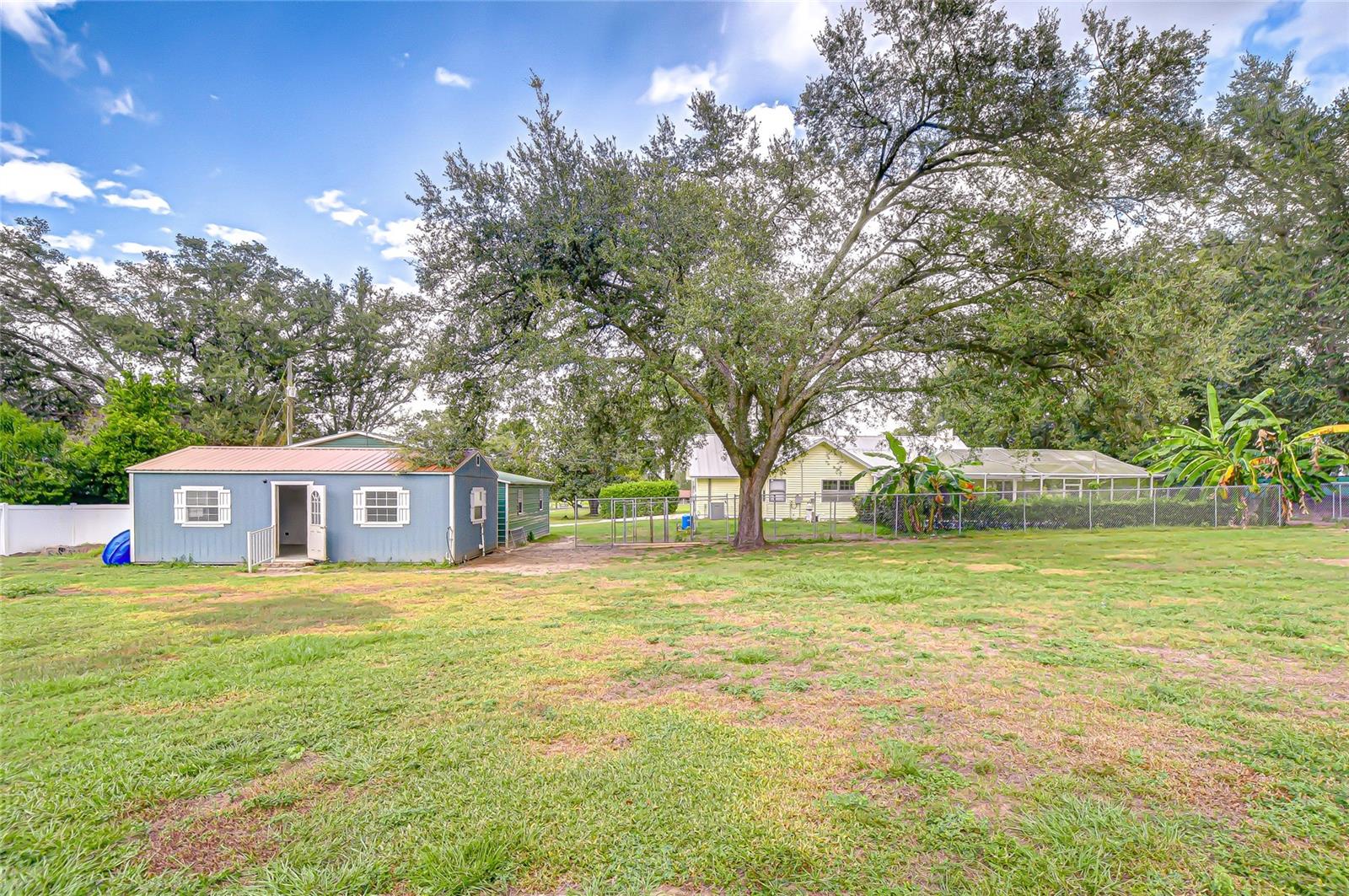 ACREAGE - Residential