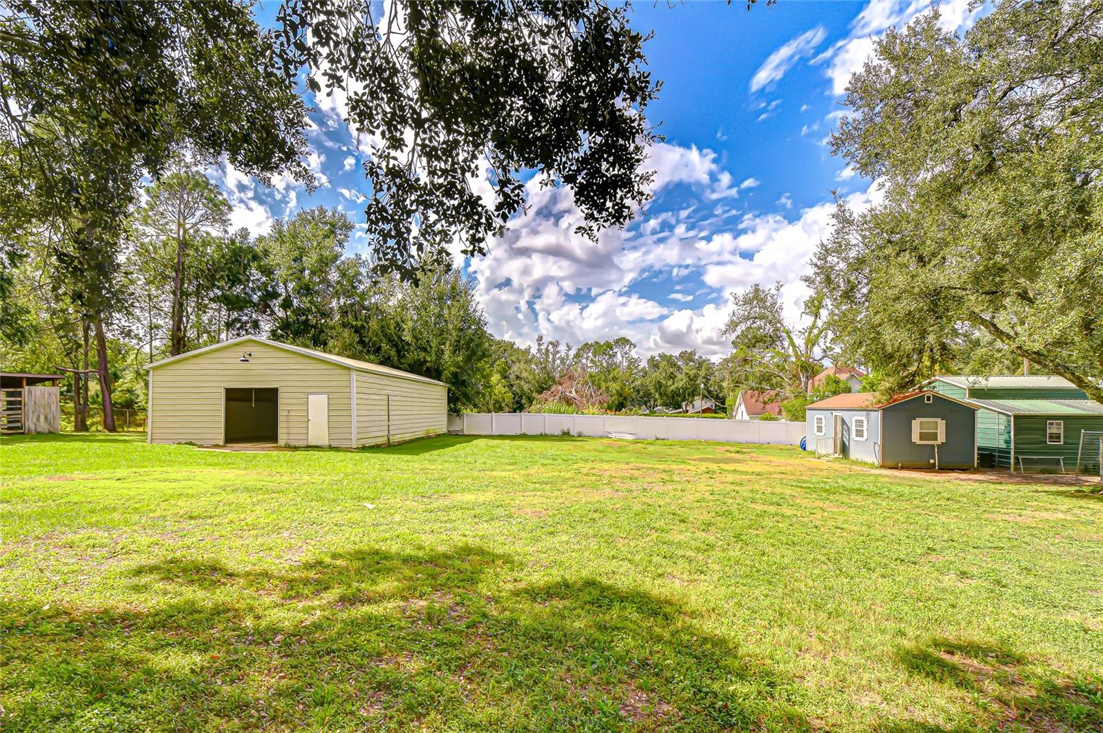 ACREAGE - Residential