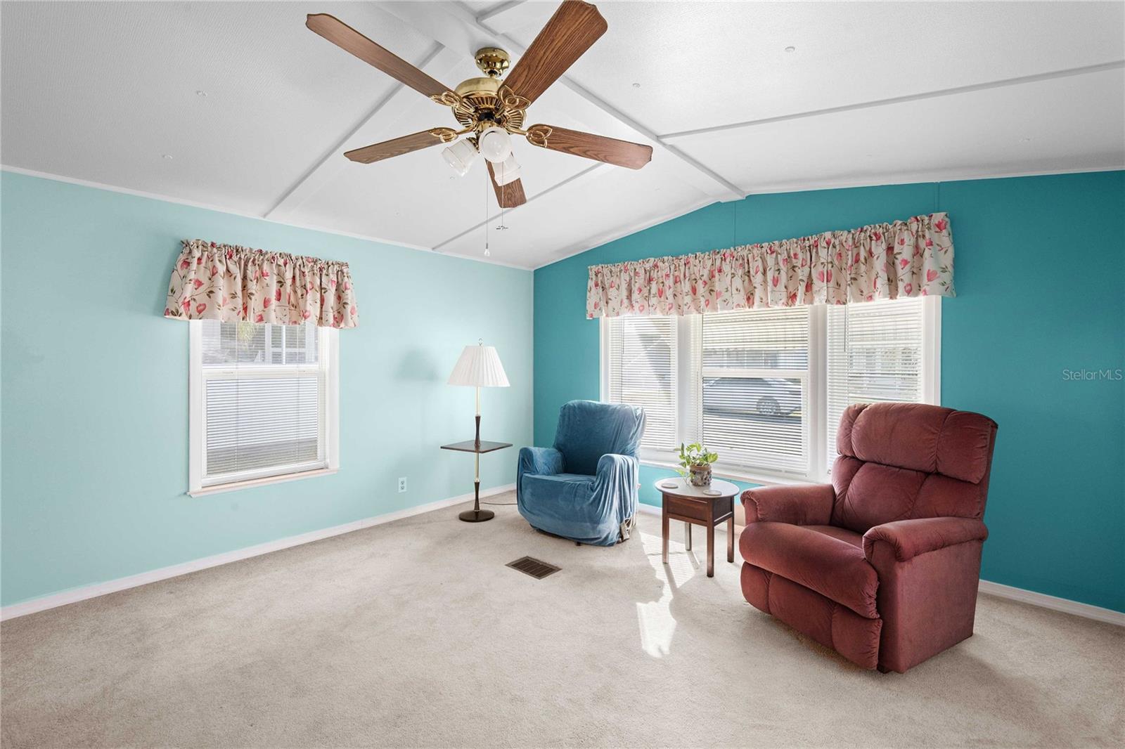 BETMAR ACRES - Residential