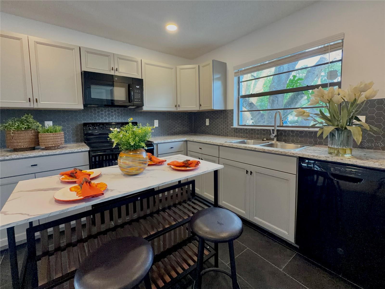 EOLA ROSE ANNEX - Residential Lease