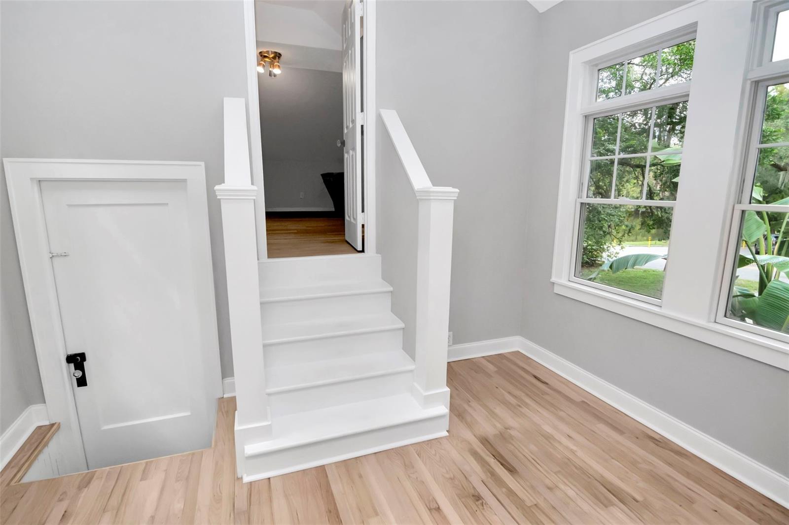 LAKEWOOD MANOR - Residential