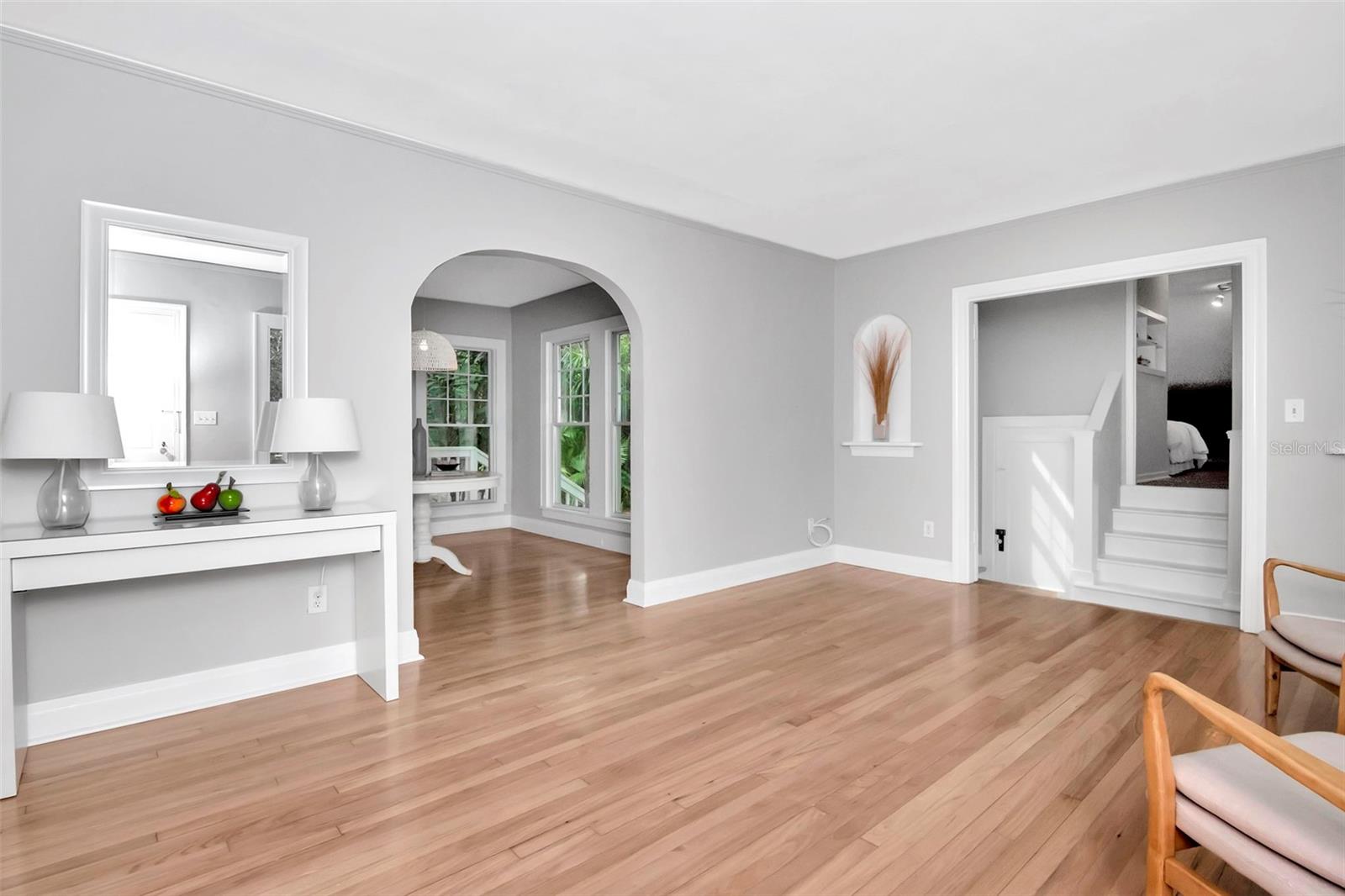 LAKEWOOD MANOR - Residential