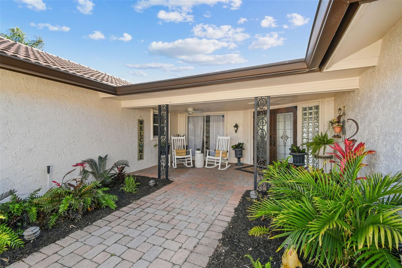 854 HARBOR ISLAND