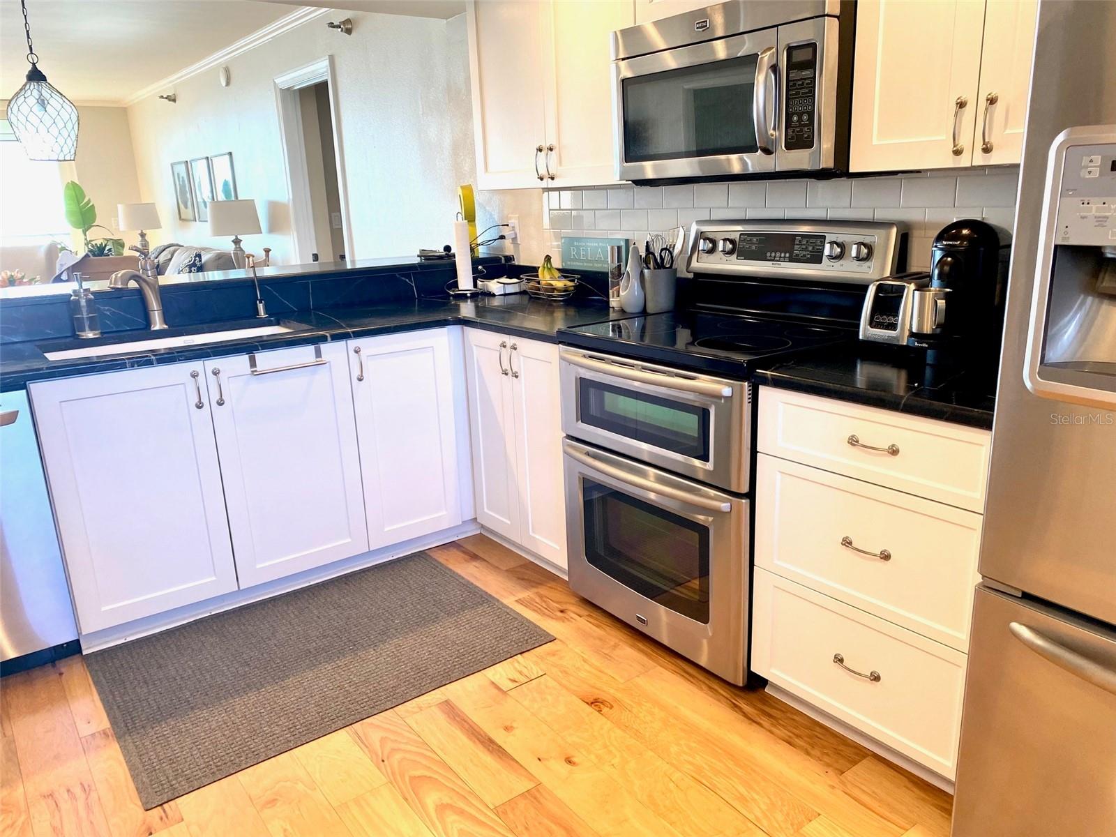 VEINTE - Residential Lease