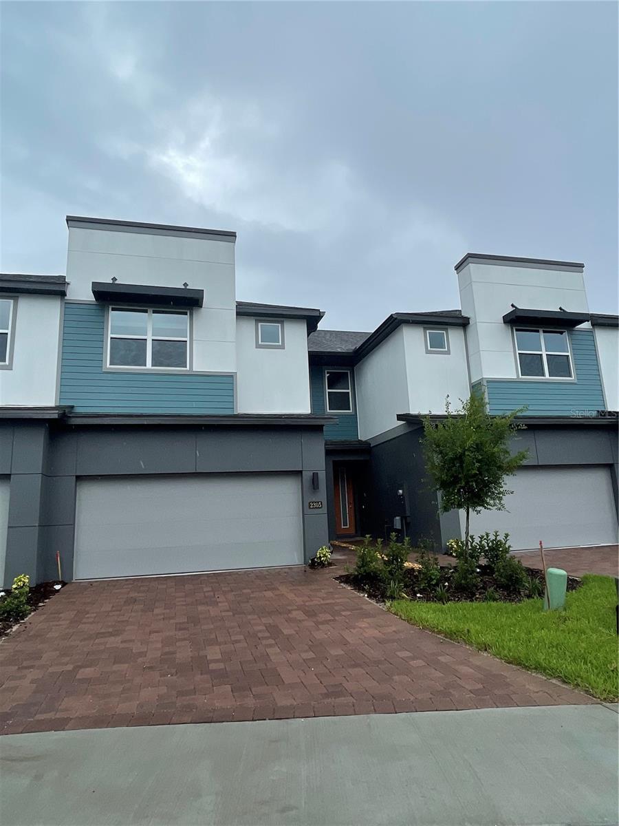 Winter Park! townhome in a gated new community in Winter Park. Open concept family room opens to the kitchen / nook area. Bonus downstairs office or den. The Master bedroom has an oversized walk-in closet... Walk-in closets! Extra storage closets on both floors. The front of the house is facing to the pool and community facility. Close to UCF, Valencia College, Costco, Super Target, Full Sail University, and shopping plazas. Short drive to Winter Park Village and Rolling's College. Hospitals are nearby. Come and see your new home today.