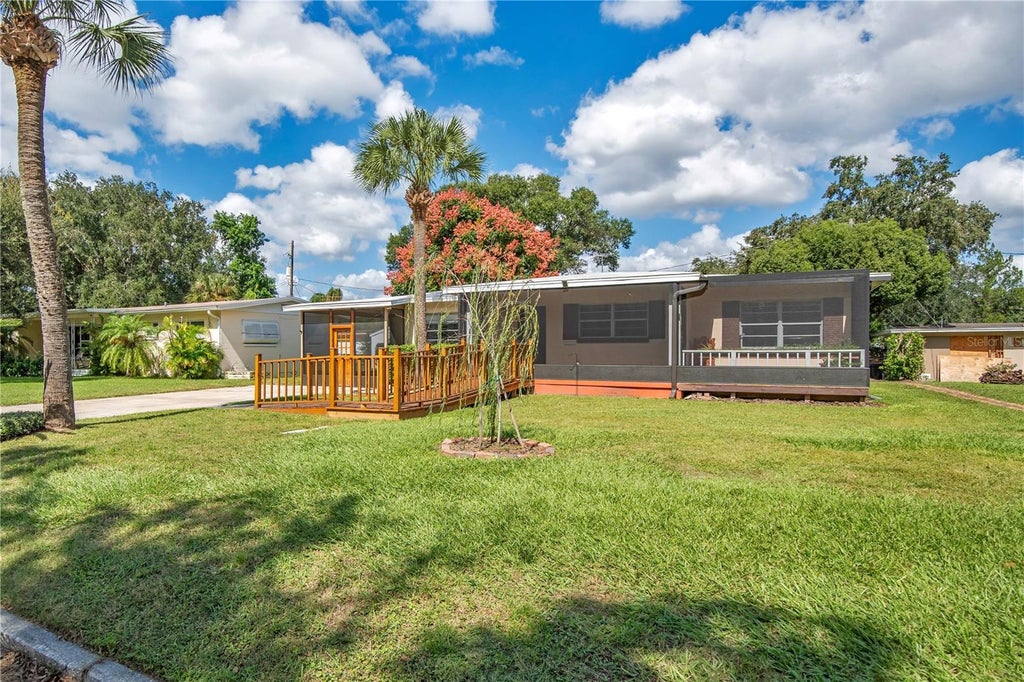 Photo of 3301 Coe Avenue, Orlando, FL 32806 (MLS # O6451719)