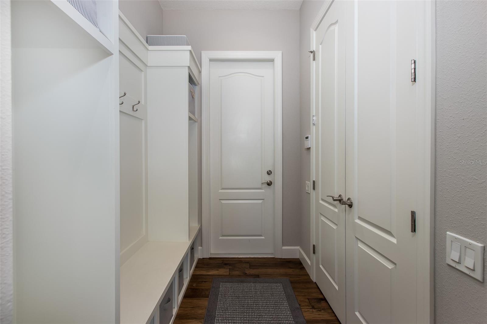 CHAMPIONS CLUB - Residential