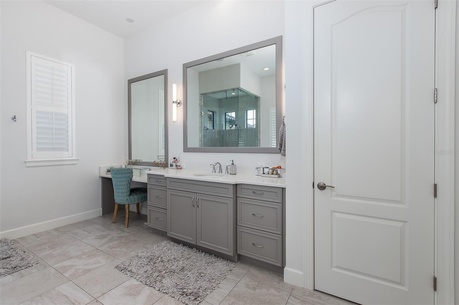 CHAMPIONS CLUB - Residential