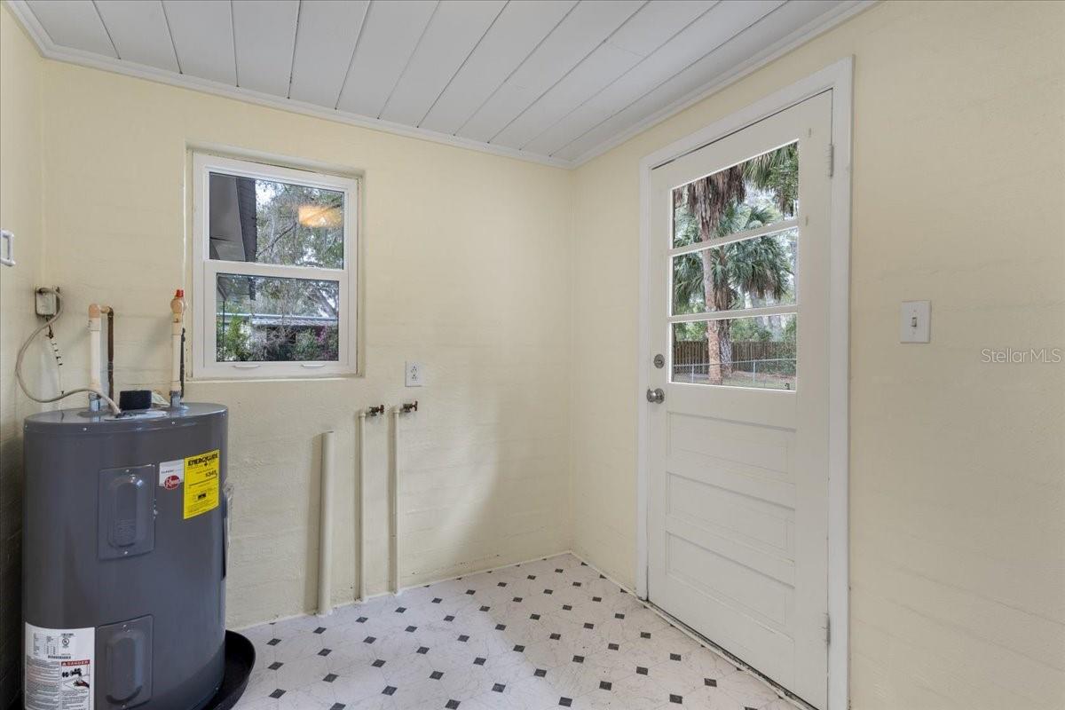 OLD CHIEFLAND - Residential