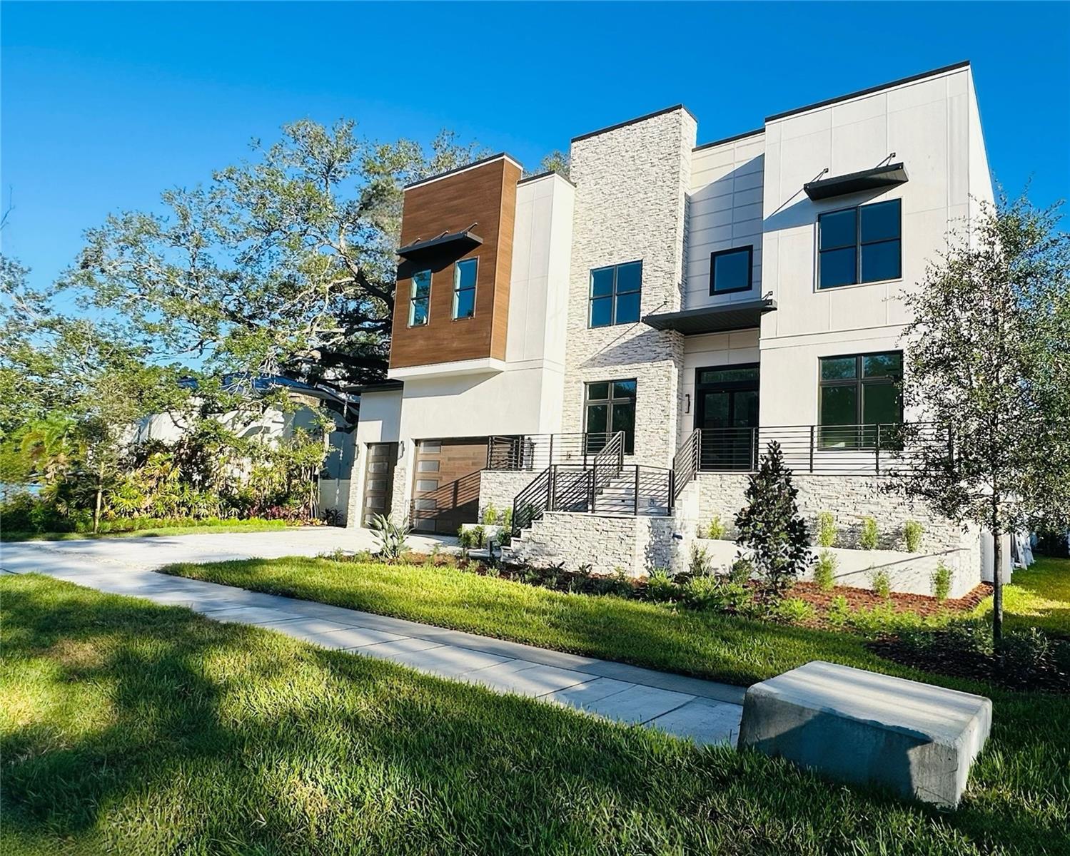 4629 W LONGFELLOW AVENUE
