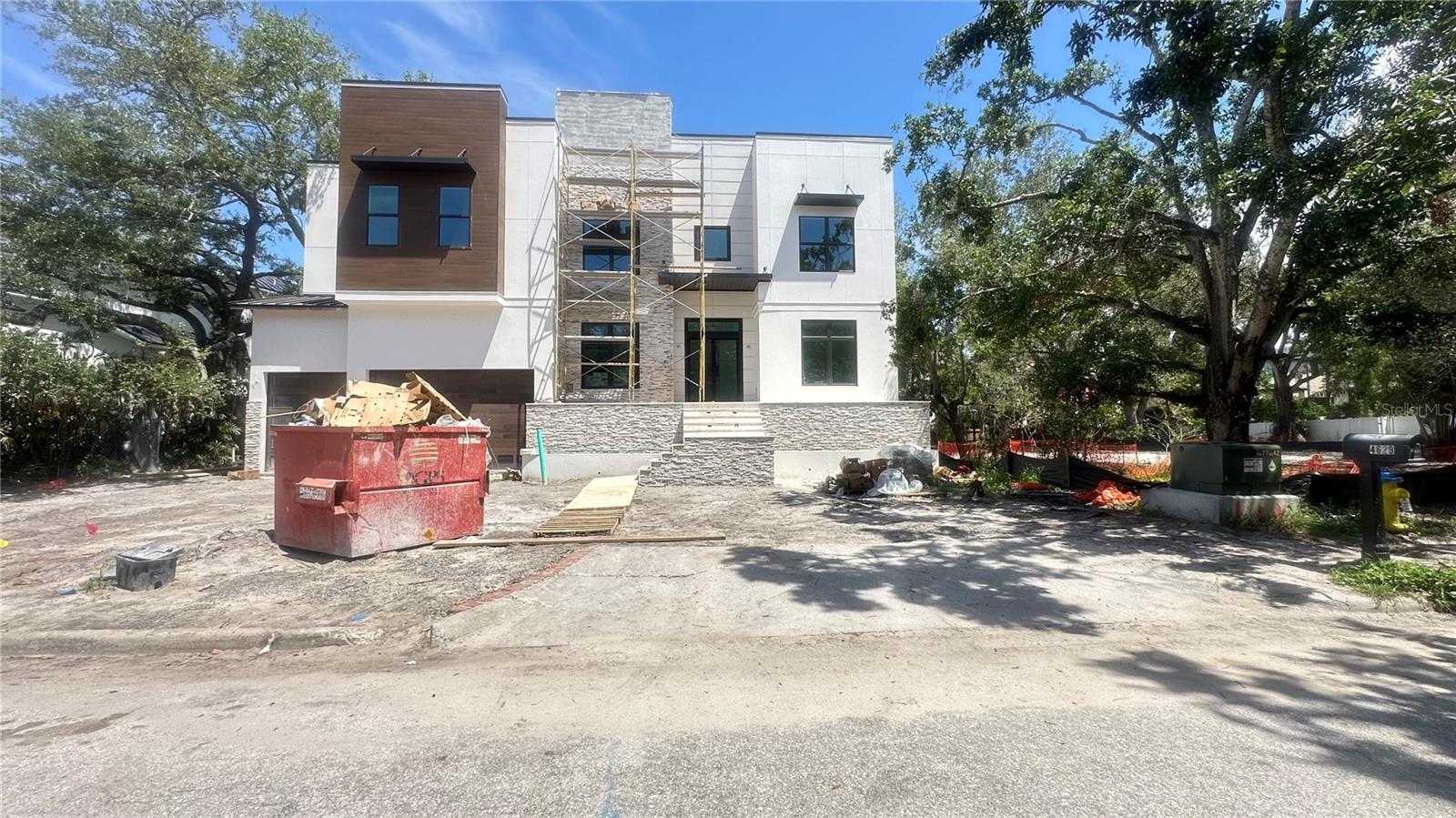 4629 W LONGFELLOW AVENUE